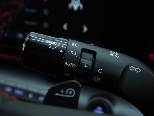 Hyundai KONA Photo 135f3363-90bf-43f8-b3d9-6f7134707814.jpg