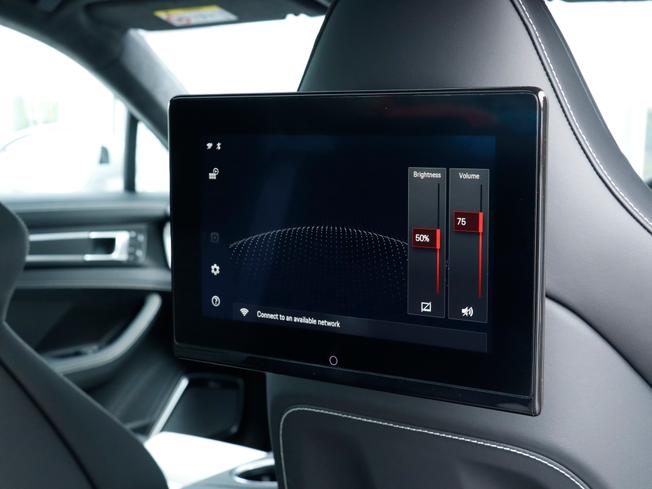 PORSCHE Panamera Photo 13