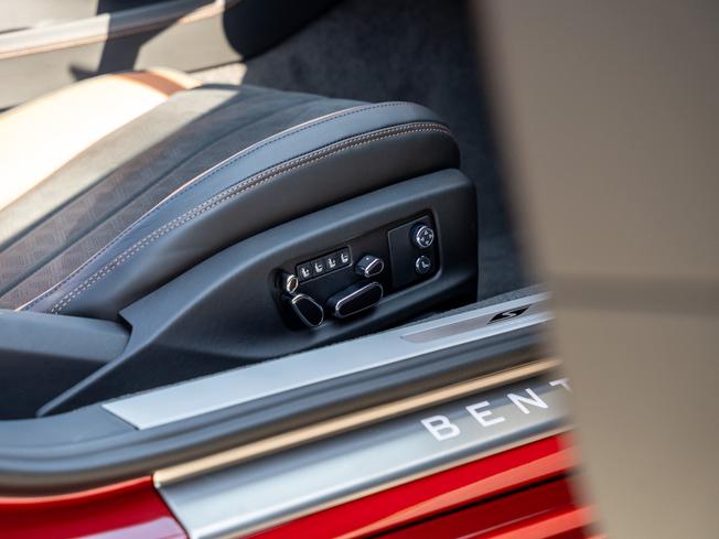 BENTLEY Continental GTC  Photo 31