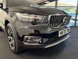 Volvo XC40 Photo 2