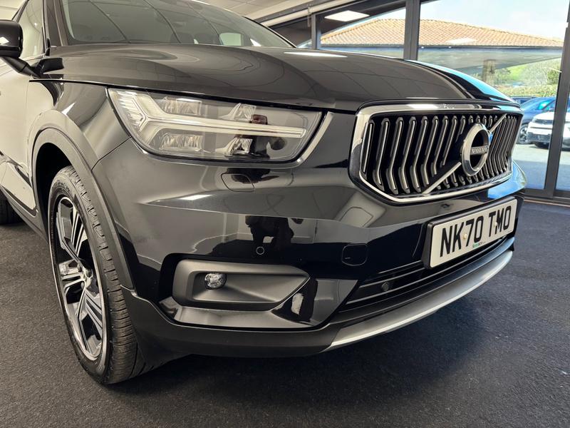 Volvo XC40 Photo 137c3b42-3e3a-4bb2-a6ee-dfd70173f6a1.jpg
