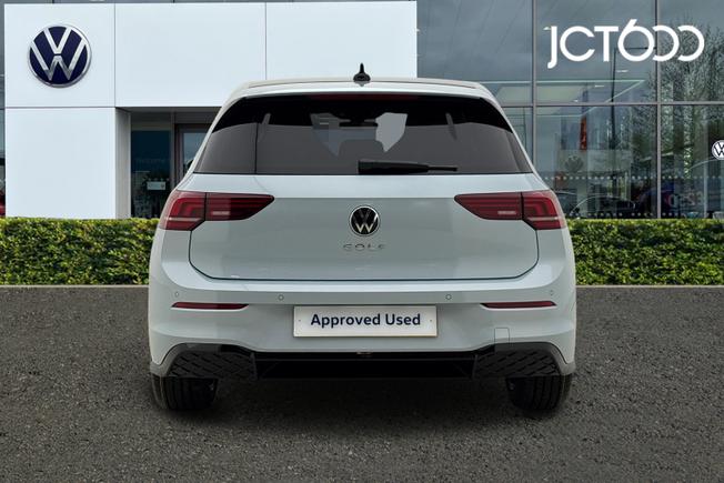 VOLKSWAGEN Golf Photo 7