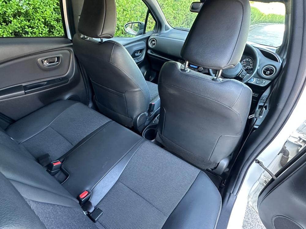 Used Toyota Yaris AJ19EKR 27