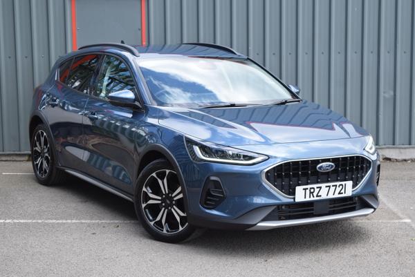 Used 2022 FORD FOCUS 1.0 EcoBoost Active Vignale 5dr Blue at SERE Motors