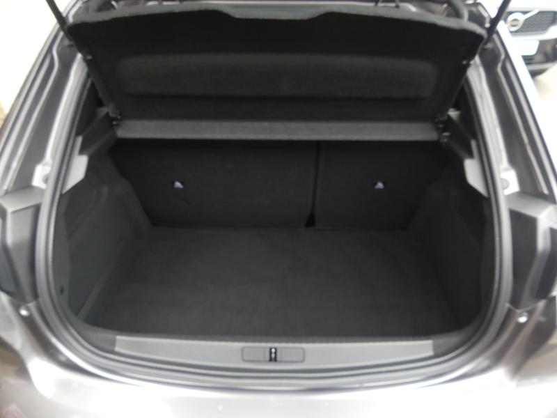 Peugeot 208 Photo 13a1b2e7-fd74-41b9-b245-217563aa851c.jpg