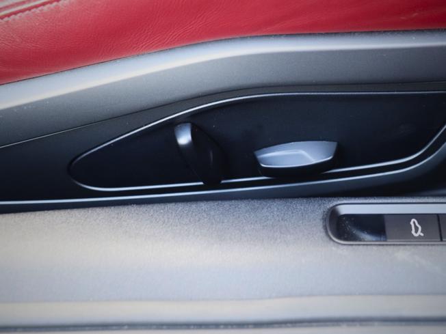 PORSCHE 911 Photo 31