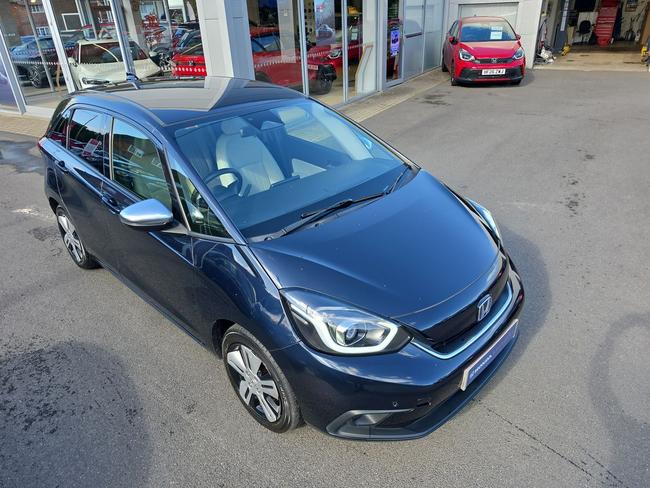 Honda Jazz Photo 13ab13cc-d45b-40e9-a2a3-15f5516645f4.jpg