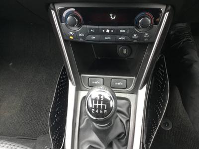 Suzuki S-Cross Photo 25