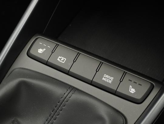 Hyundai i20 Photo 13b6573c-36bc-49f3-bef3-6bad1d6a76a3.jpg