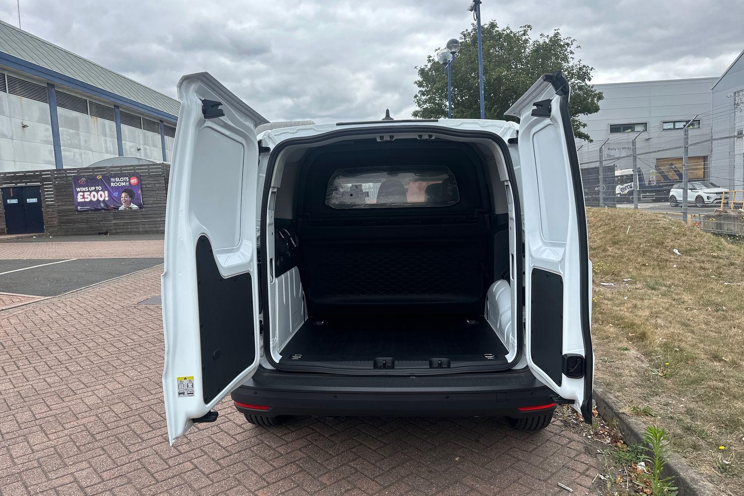 Ford TRANSIT CONNECT Photo 5