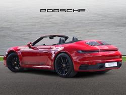 PORSCHE 911 Photo 2