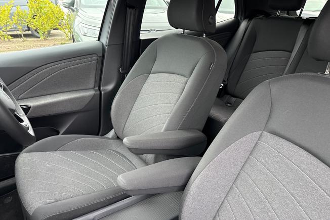 VOLKSWAGEN ID.3 Photo 42