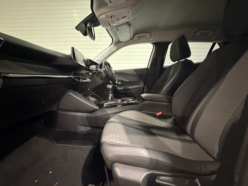 Peugeot 2008 Photo 13ef3f5b-95bc-4242-b486-9af9cd396574.jpeg