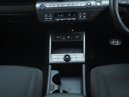 Hyundai KONA Photo 13f3ee92-126f-4110-b2d9-235a56e68bf5.jpg