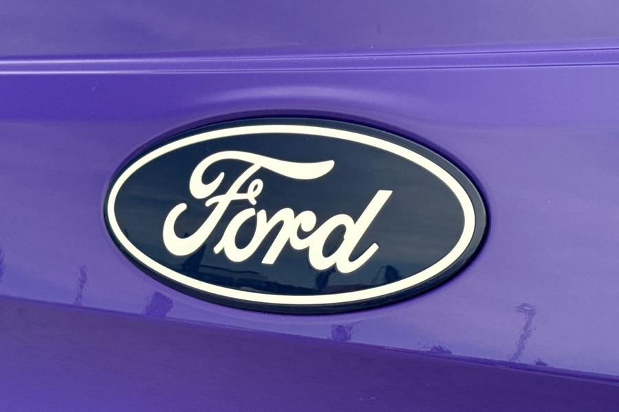 Ford CUSTOM Photo 13fc3706-3459-4df2-b723-f03781cb2e8d.jpg