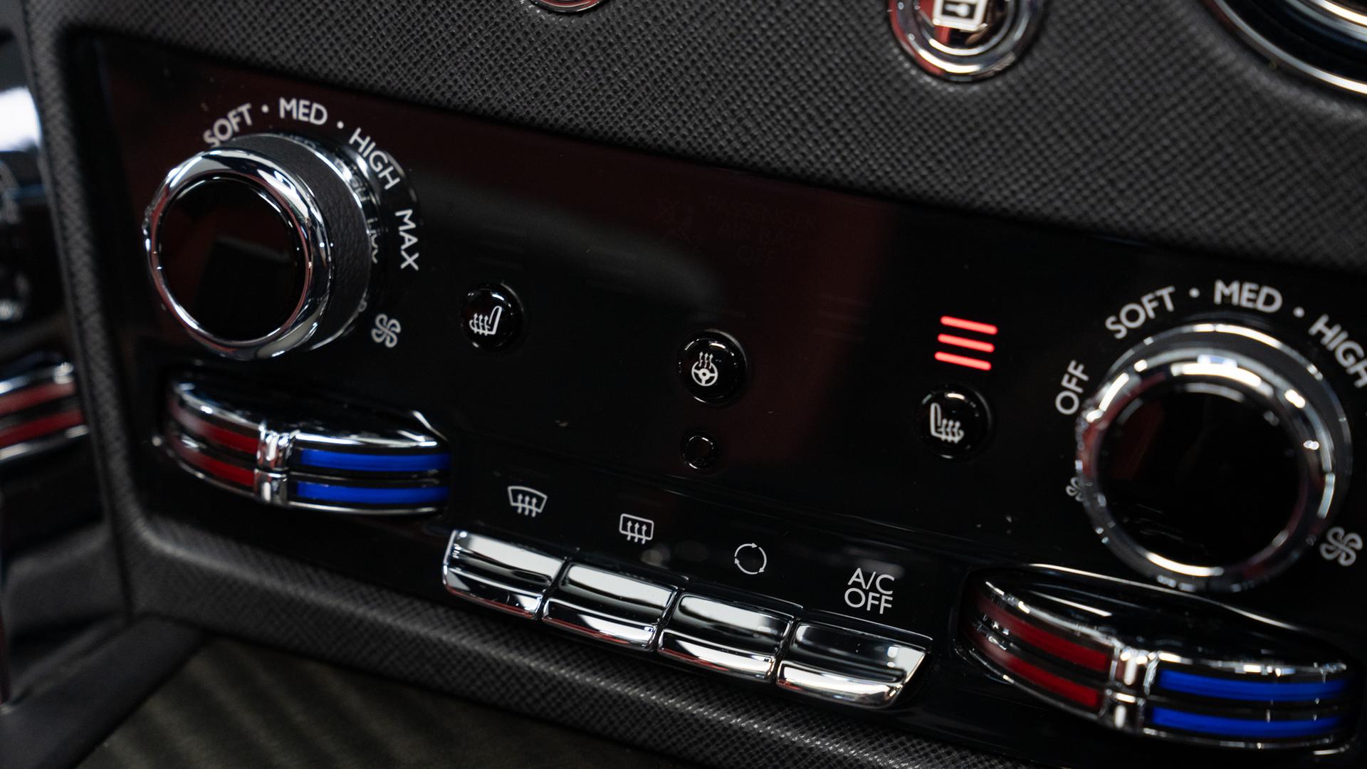 Rolls-Royce Cullinan Photo 140161c6-de54-4b6d-ae20-dd9d5510648c.jpg