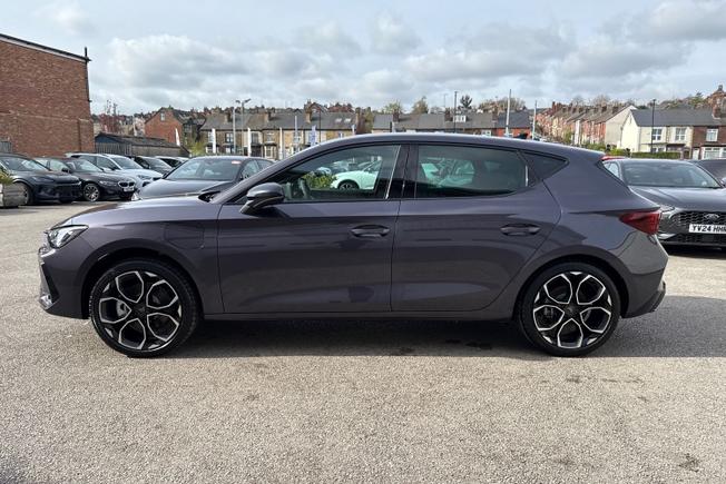 CUPRA Leon Photo 25