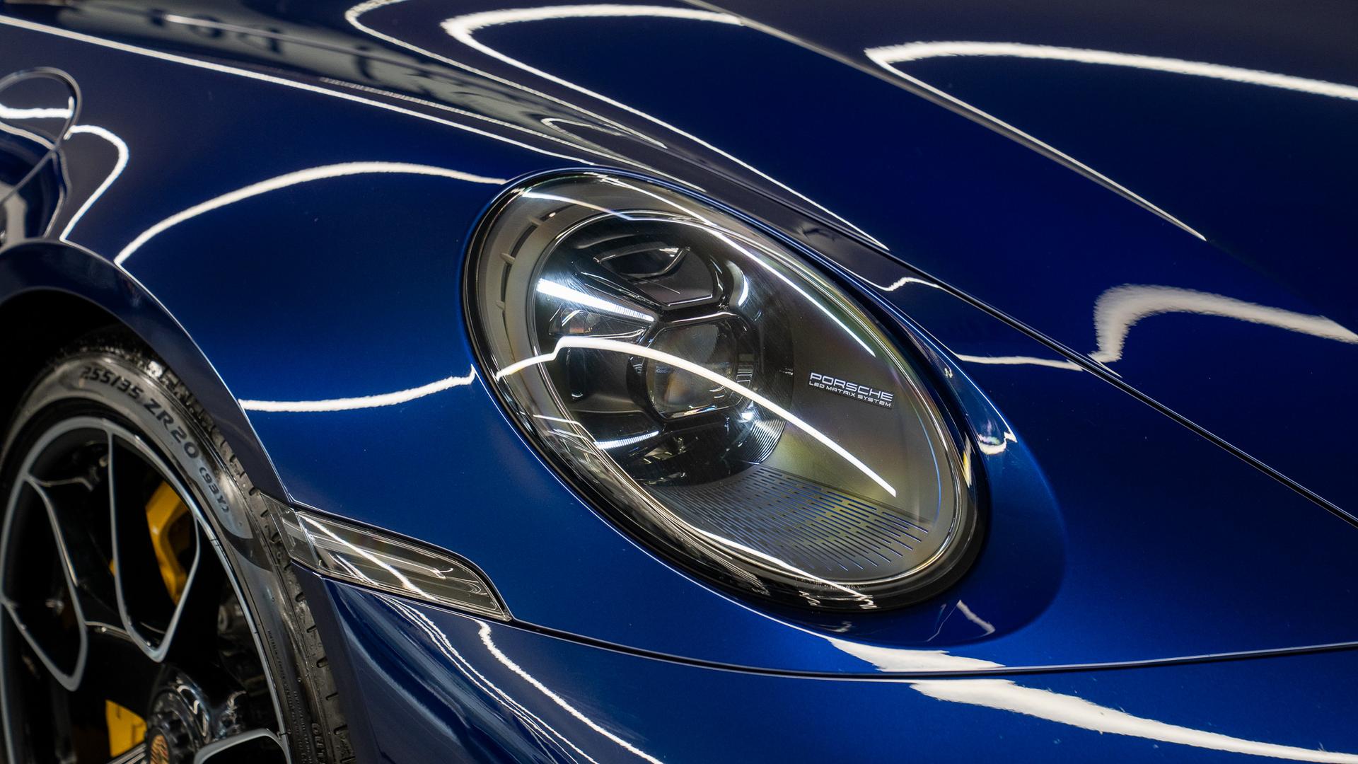 Porsche 911 Turbo S Photo 14072efd-c1f9-4e44-86ed-67e1d6bd73bc.jpg