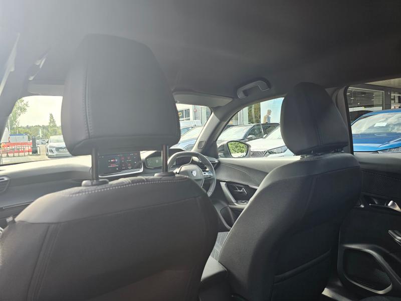 2025 75 PEUGEOT 2008