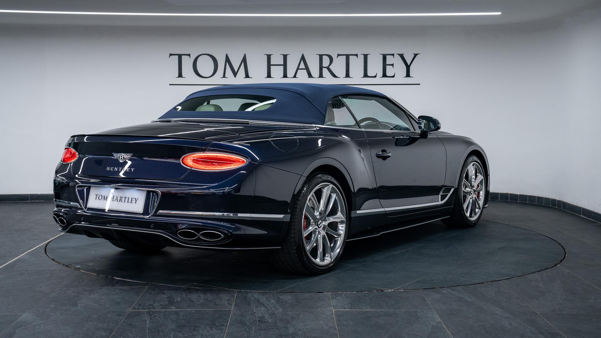 Bentley Continental Photo 140df8a8-ac4f-4af9-8b22-cea7747ffe53.jpg