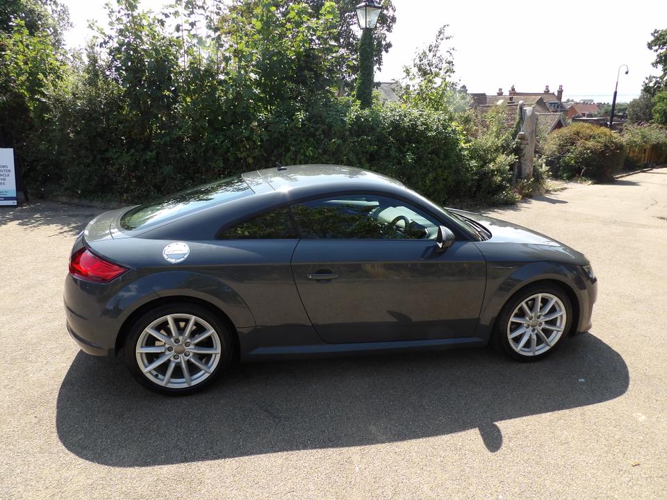 Used Audi TT VU16OTJ 9