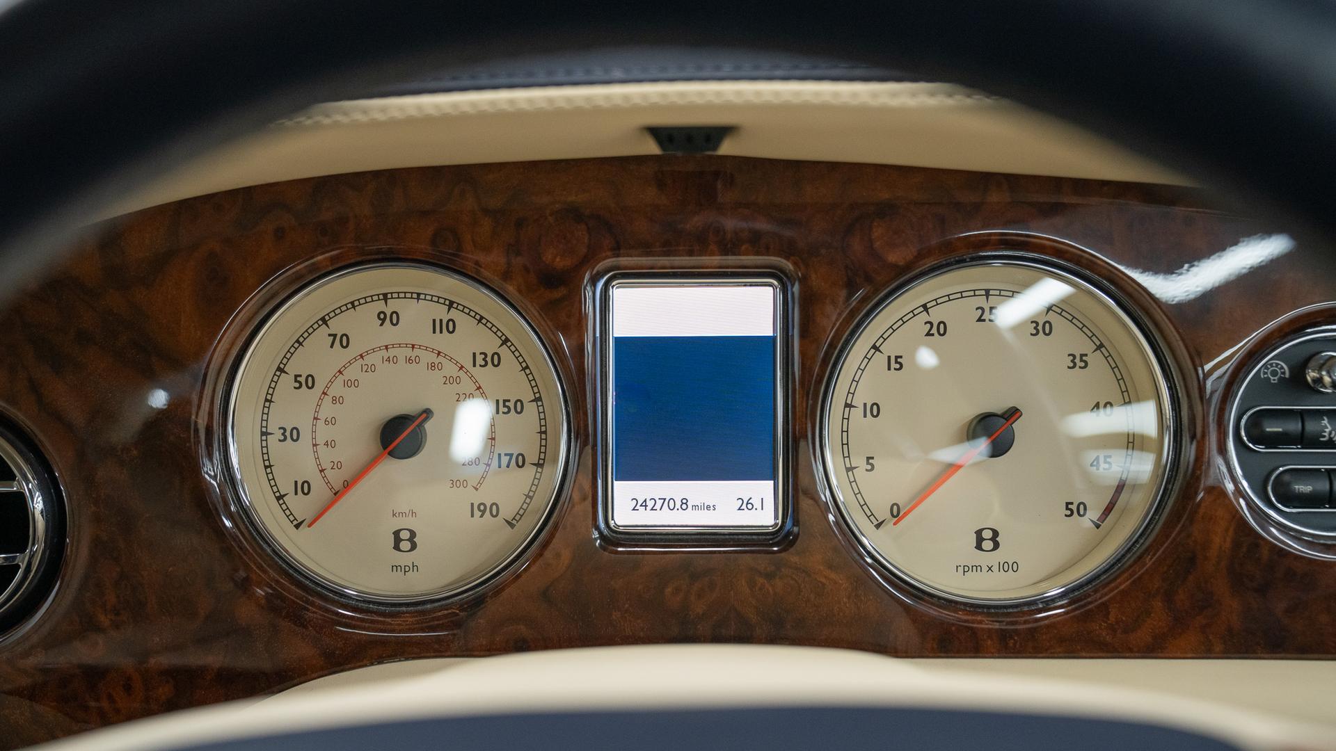 Bentley Brooklands Photo 1414a3eb-0dae-4453-86cb-e80c3b726d32.jpg