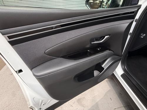 Hyundai TUCSON Photo 141fae79-db5a-4665-b9c0-c311518fd5ac.jpeg
