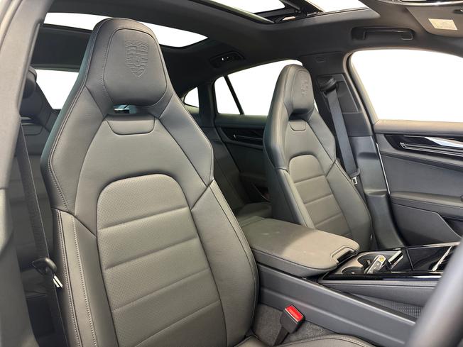 PORSCHE Panamera Photo 14
