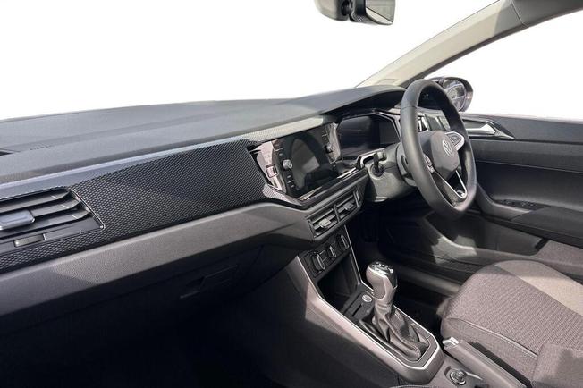 VOLKSWAGEN Taigo Photo 4