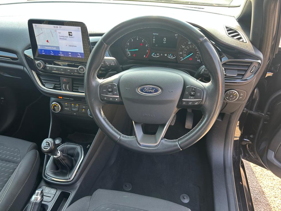 Ford Fiesta Photo 145f52a0-baab-4e04-bb20-71c84bd1ed40.jpeg