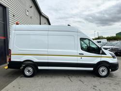 Ford Transit Photo 9