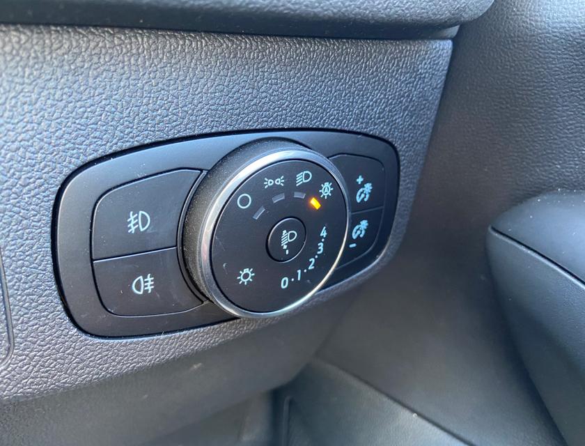 Ford Focus Photo 147983b7-60d7-4e14-8635-3fe58013ff61.jpg