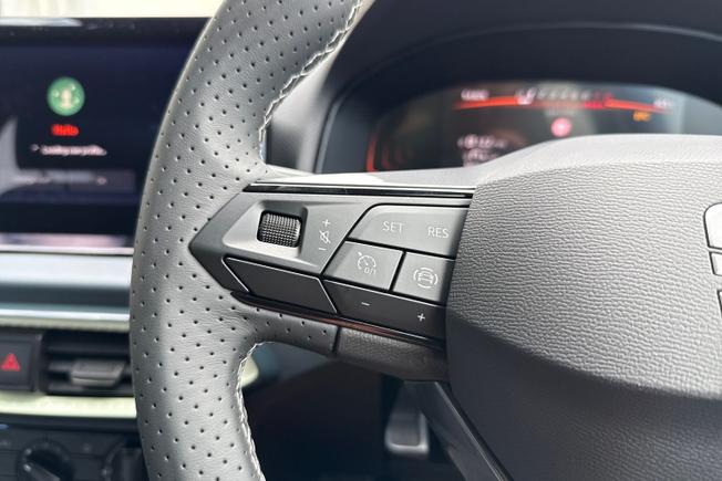 SEAT Ibiza Photo 16