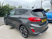 Ford Fiesta Photo 7