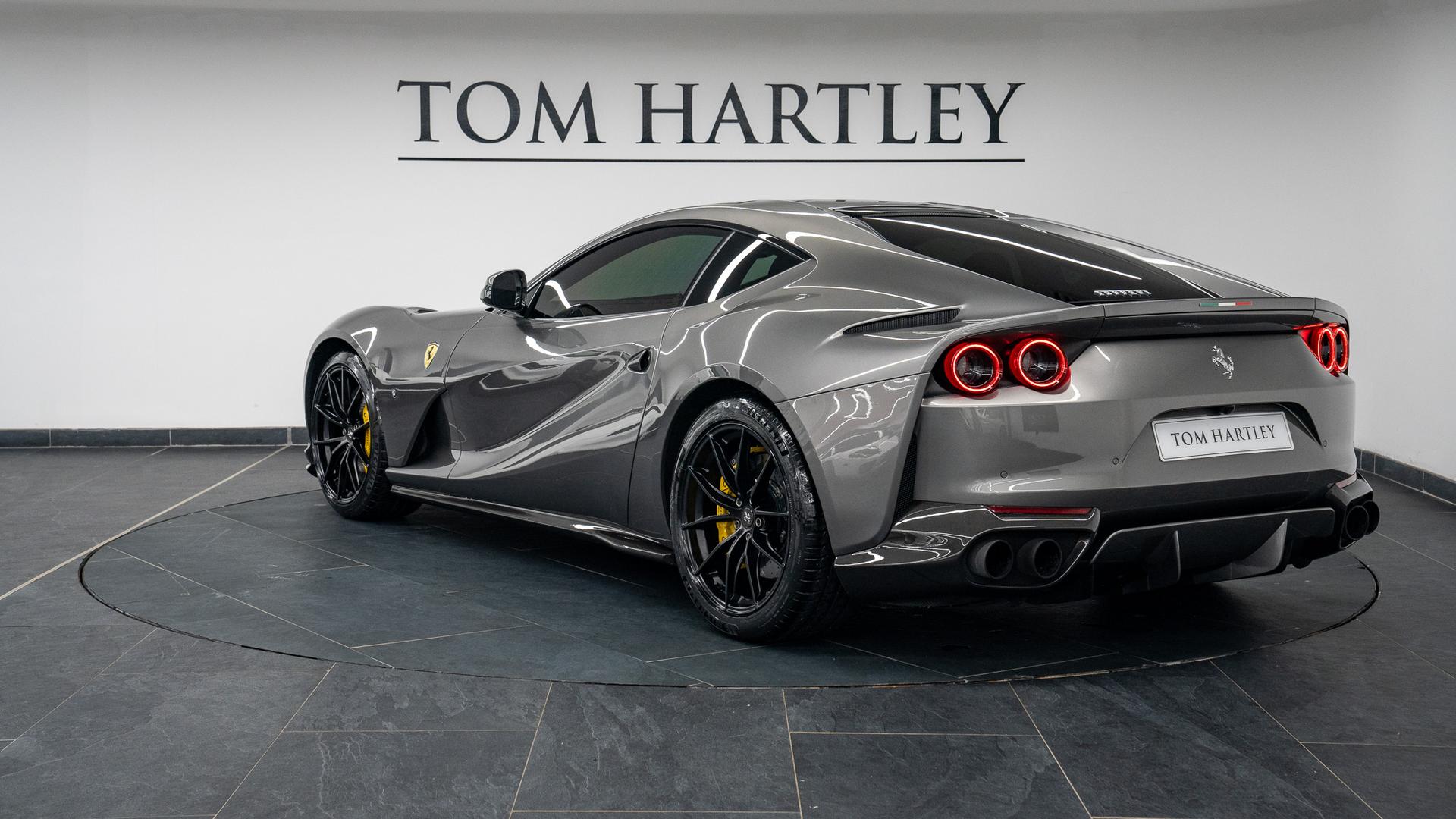 Ferrari 812 Photo 14a0a416-3e28-4c5f-885a-778fe87f3d27.jpg
