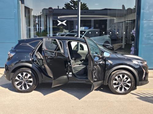 Renault Captur Photo 14a53fe1-9eb4-4f3c-aab6-7169cb5112b4.jpg