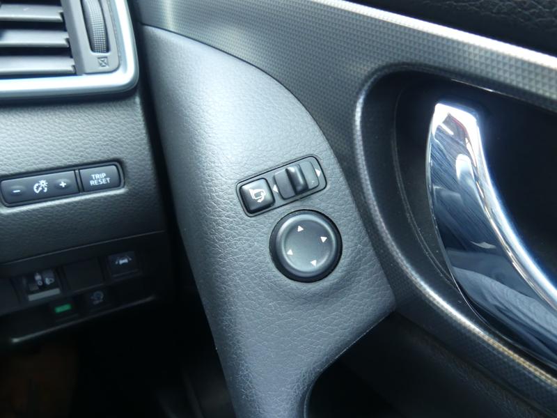 Nissan Qashqai Photo 14b2bf80-e313-43e5-a2ab-2e62441d8563.jpg