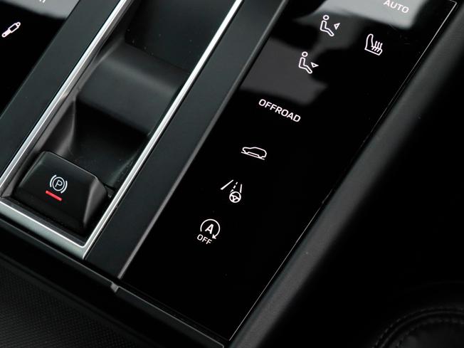 PORSCHE Macan Photo 21