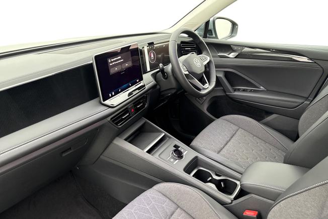 VOLKSWAGEN  Tiguan Photo 2
