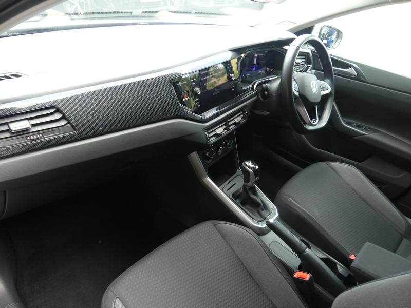 Volkswagen Polo Photo 14e2ba96-617e-4149-8302-0b823564858e.jpg