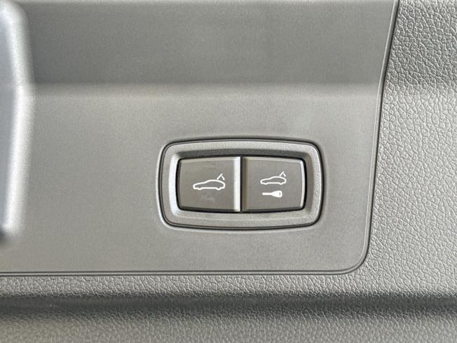 PORSCHE Panamera Photo 46