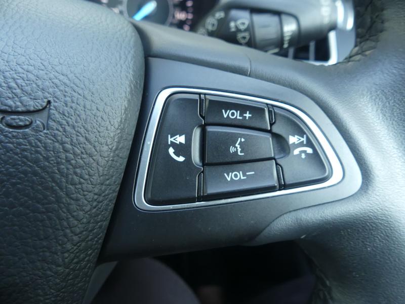 Ford Kuga Photo 14f4f2e1-911a-49c1-8f0b-93b8b0ff7552.jpg