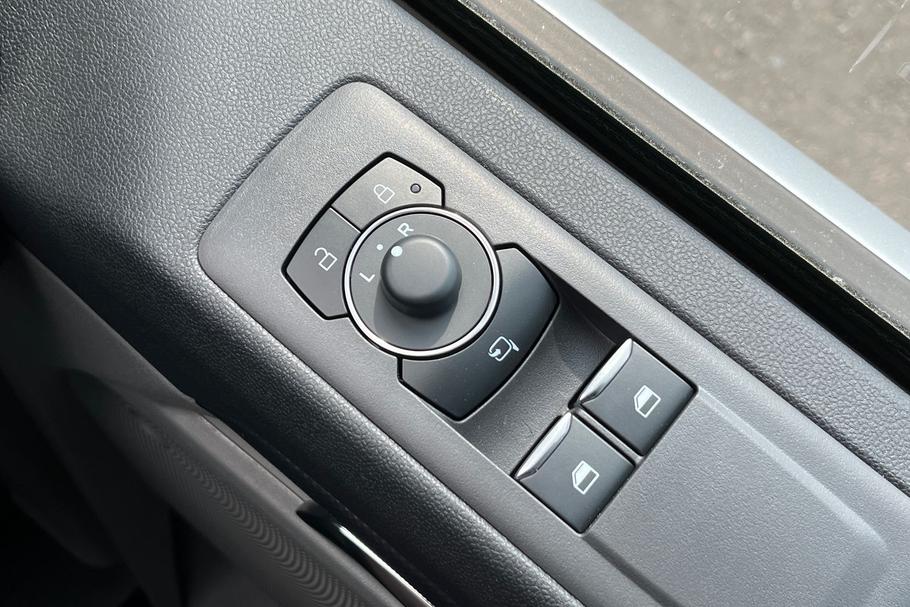 Used Ford TRANSIT CUSTOM 21/N087414 29