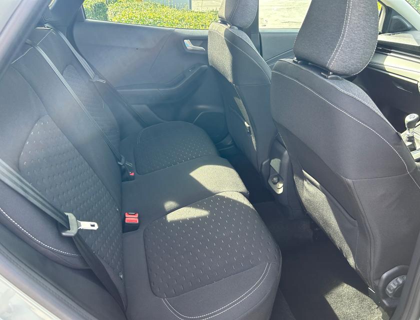 Ford Puma Photo 1545b0d1-23e3-44d5-9d89-4c0b8cd9b2e6.jpg