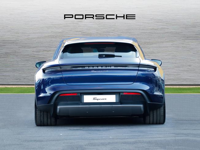 PORSCHE Taycan Photo 7
