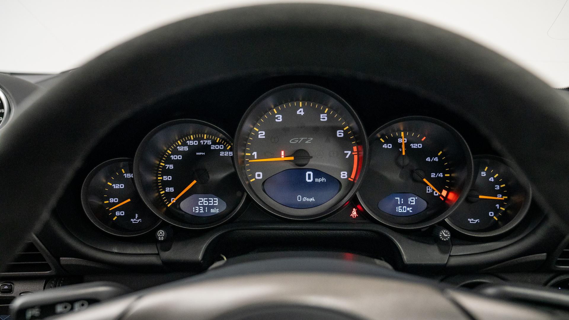 Porsche 911 Photo 155a1f27-d36f-4304-ae4b-53ddd41e36b1.jpg