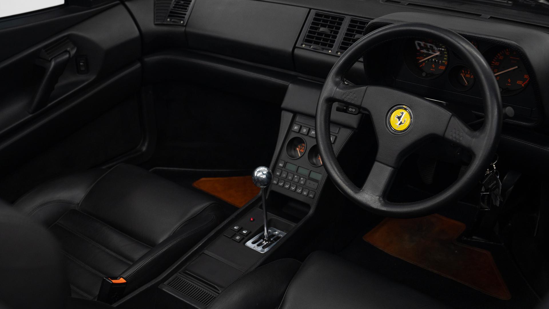 Ferrari 348 Photo 155da439-ab5a-41e2-8ec5-855295678c7a.jpg