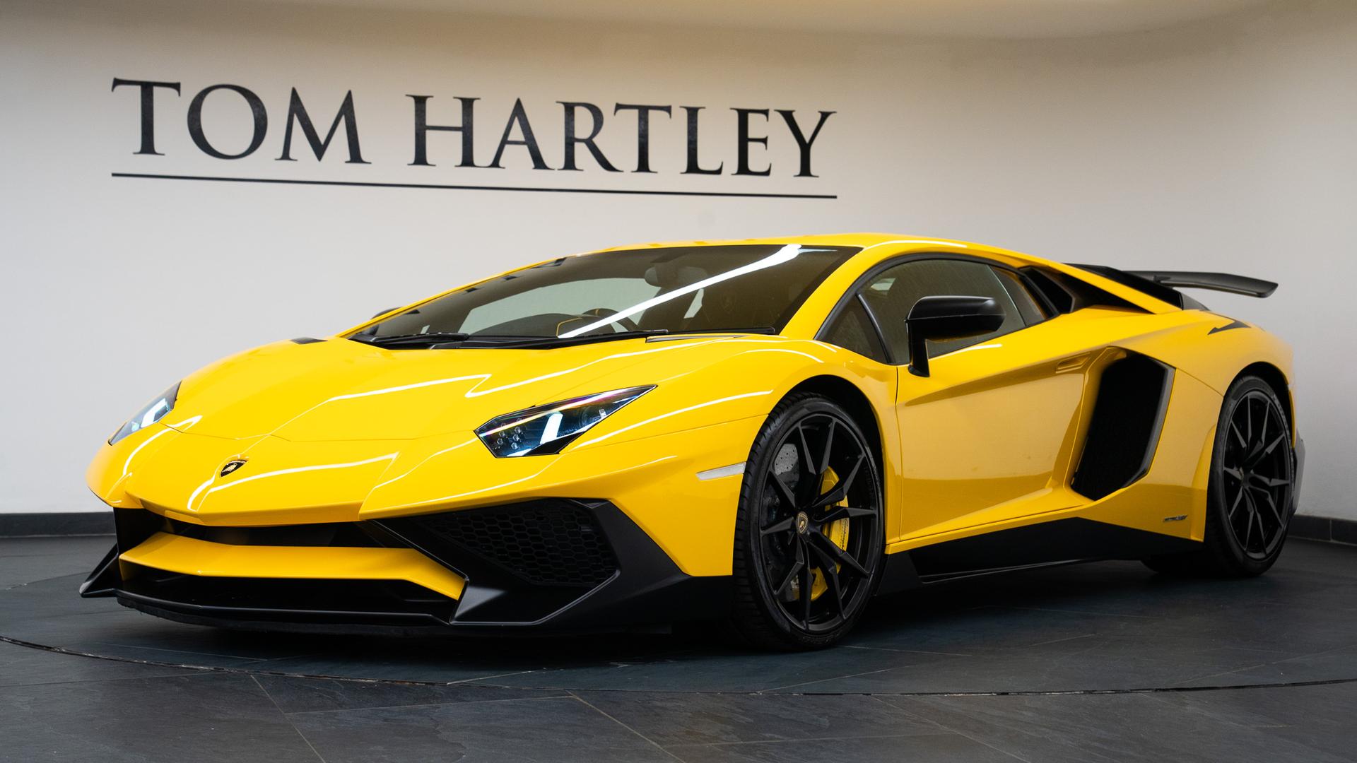 LAMBORGHINI Aventador Photo 1565100b-006e-4dc1-8e77-449e45a671bd.jpg