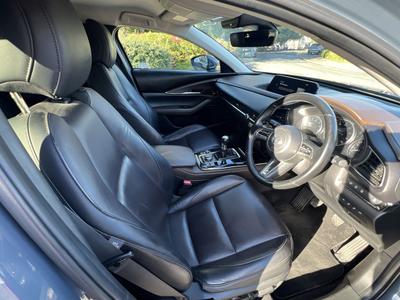Mazda CX-30 Photo 1