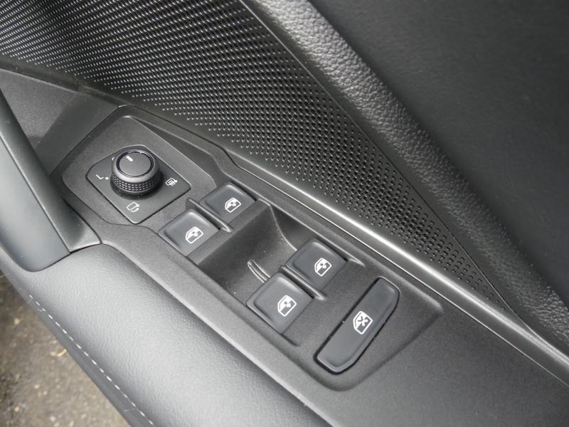 Volkswagen Tiguan Photo 157789ad-405f-4e82-b829-ba8299494081.jpg